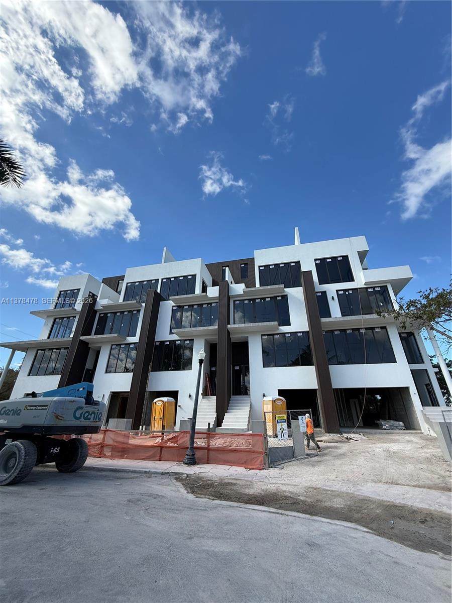 https://bt-photos.global.ssl.fastly.net/miami/orig_boomver_7_A11378478-2.jpg