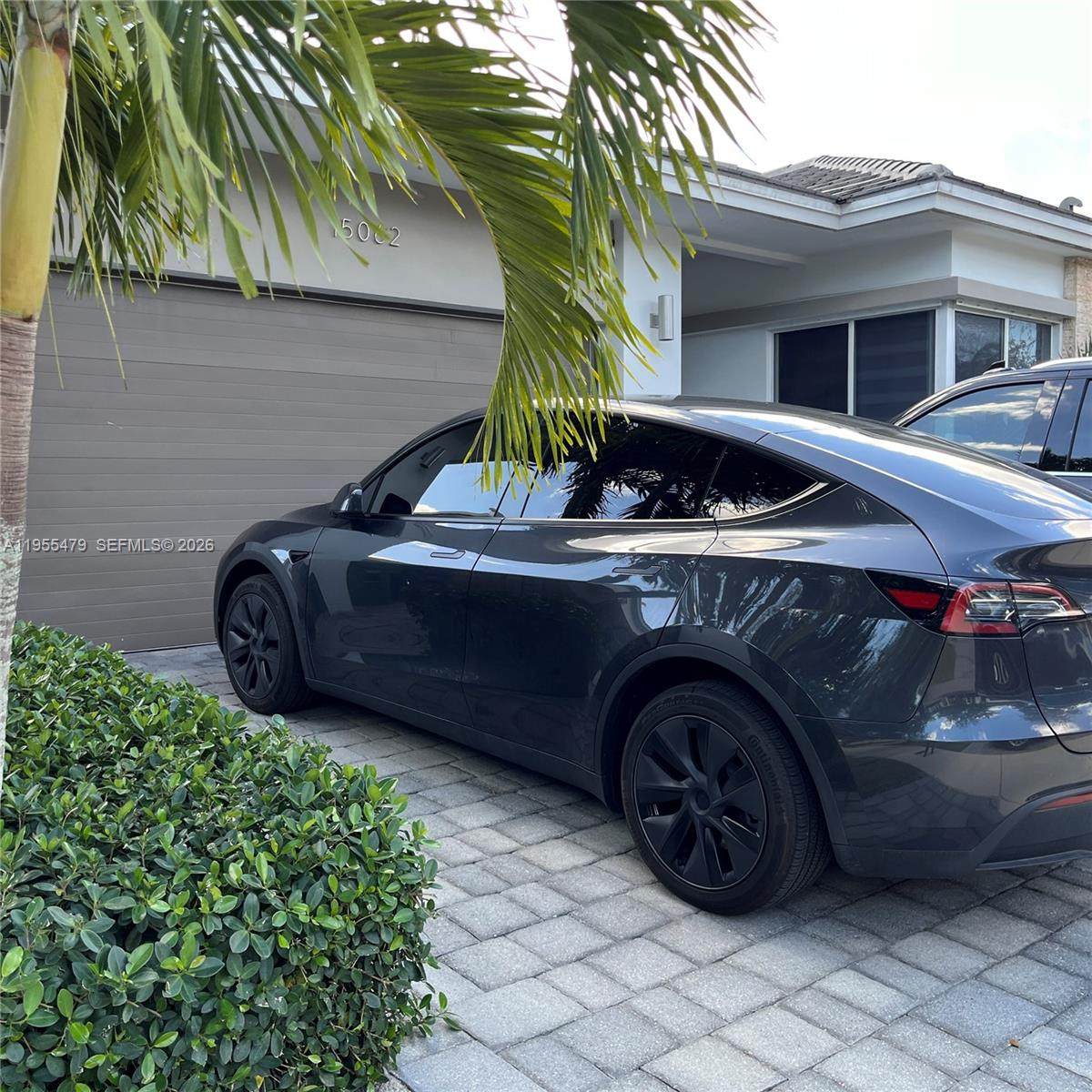 https://bt-photos.global.ssl.fastly.net/miami/orig_boomver_7_A11955479-2.jpg