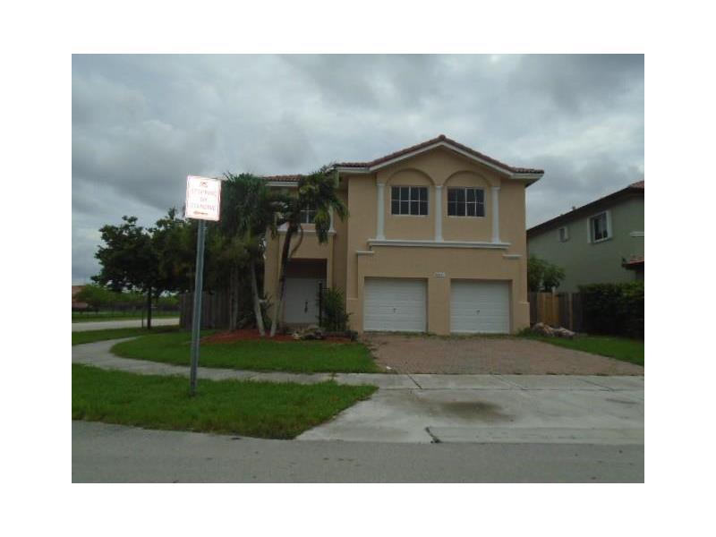 14401 SW 157th Path, Miami, FL 33196 (MLS #A10136558) :: United Realty Group