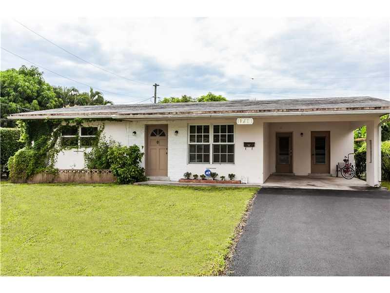 1710 SW 32nd St, Fort Lauderdale, FL 33315 (MLS #A10166417) :: United Realty Group