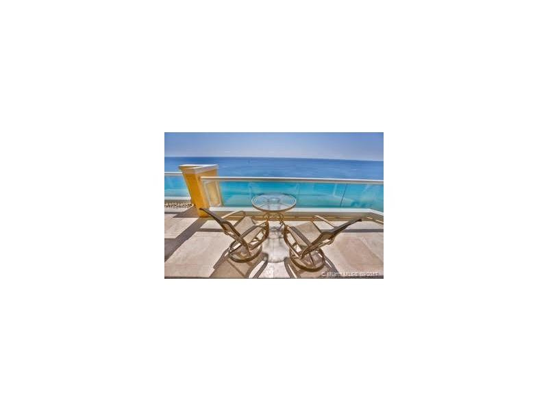 17875 Collins Ave - Photo 1