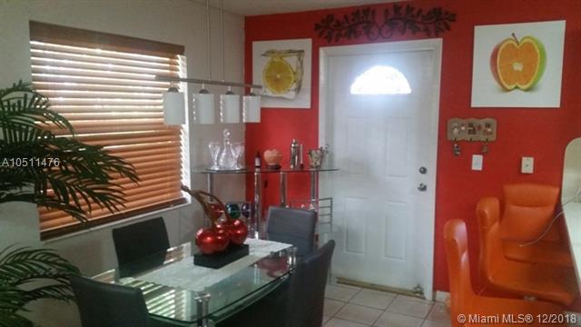 735 24th Ct - Photo 1