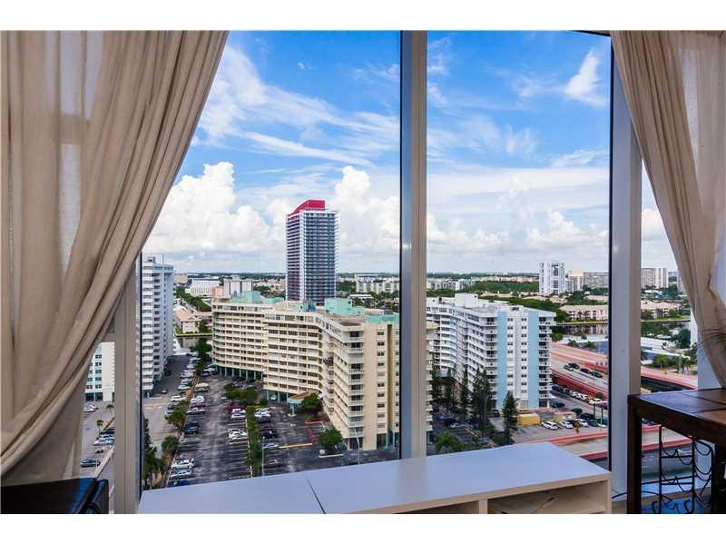 1830 Ocean Dr - Photo 1