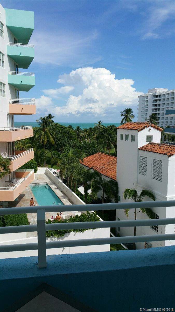 225 Collins Av - Photo 1