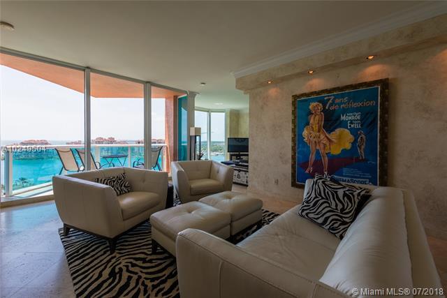 300 Pointe Dr - Photo 1