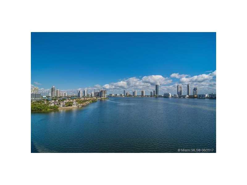 2800 Island Blvd - Photo 1