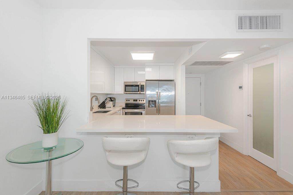 2301 Collins Ave - Photo 1