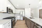 914 Indiana Avenue - Photo 3