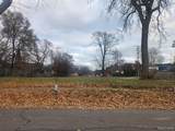 1408 Lansing - Photo 4