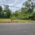17609 Trinity Street - Photo 2
