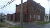 15101 Mack Avenue - Photo 1