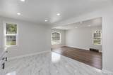 17877 Rowe Street - Photo 8