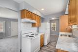 1054 Troy Street - Photo 11