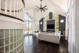 5772 Rochester Road - Photo 4