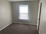 13021 Forest Avenue - Photo 3
