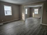 322 Lawrence Avenue - Photo 4