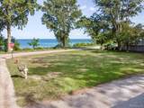 7102 Lakeview Drive - Photo 3