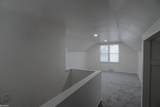 20009 Concord Avenue - Photo 19
