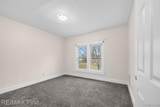 556 Leicester Court - Photo 19