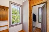 7350 Sanford Road - Photo 18