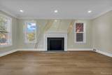18458 Snowden Street - Photo 5
