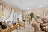4376 Knightsbridge Lane - Photo 10
