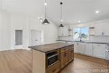 11782 Everett Avenue - Photo 13