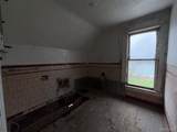 2546 Forest Avenue - Photo 16