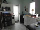 789 Lakewood Street - Photo 4