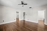 1105 Oak Street - Photo 2