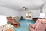 6924 Leslie Street - Photo 10