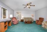 6924 Leslie Street - Photo 11
