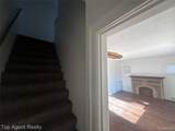 19479 Spencer Street - Photo 3
