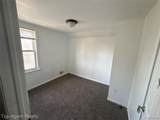 19479 Spencer Street - Photo 4