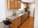 313 Castell Avenue - Photo 8
