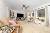 733 Hazen Street - Photo 3