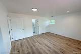 28521 Sutherland Street - Photo 14