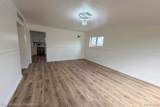 28521 Sutherland Street - Photo 3