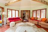 989 Mccabe Avenue - Photo 14