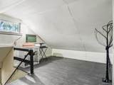 204 Perry Street - Photo 11