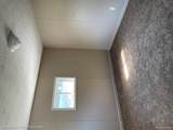 15392 Dixie - Photo 11