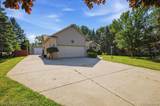 6057 Center Road - Photo 3