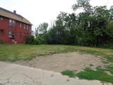 6214 Rosa Parks Boulevard - Photo 2