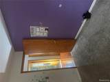 21810 Schroeder Avenue - Photo 11