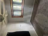 21810 Schroeder Avenue - Photo 8