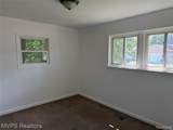 1967 Garrick Avenue - Photo 6