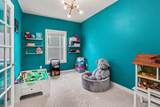 842 Winchester Street - Photo 14