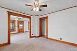 415 W Beecher Street - Photo 9