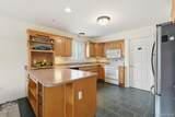 22432 Pointe Drive - Photo 7