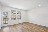 25424 Orwell Street - Photo 11